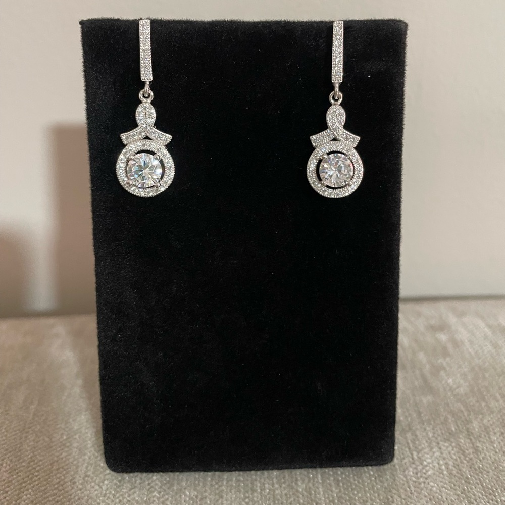 Elegant Silver Crystal Drop Earrings